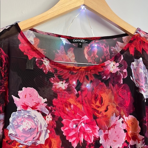 Floral Sheer Women's Top - Red and Pink - Picture 4 of 5